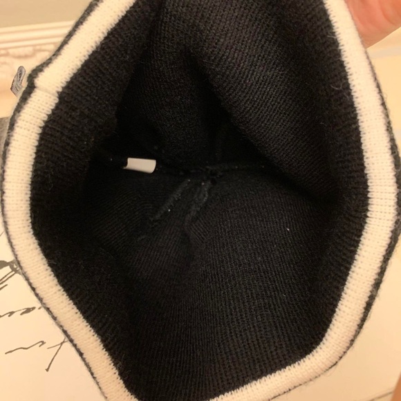 Hall of Fame Beanie - Picture 3 of 4